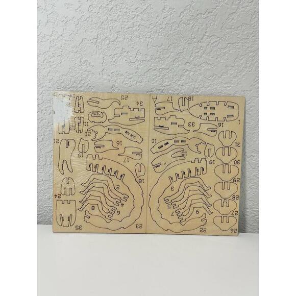 NEW 3D Wooden Insect Model Set of 6 Dragonfly Mantis Scorpion Bee Self Assembly - Picture 7 of 12